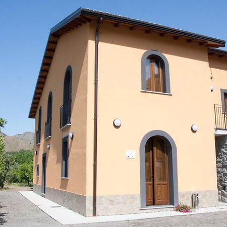 Hotel La Porta Delle Gole Motta Camastra Exteriér fotografie