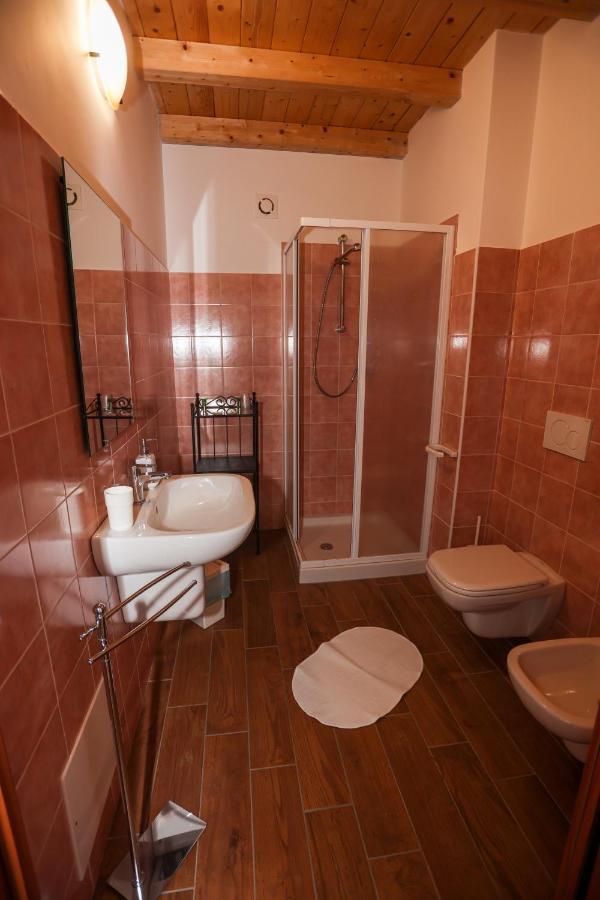 Hotel La Porta Delle Gole Motta Camastra Exteriér fotografie