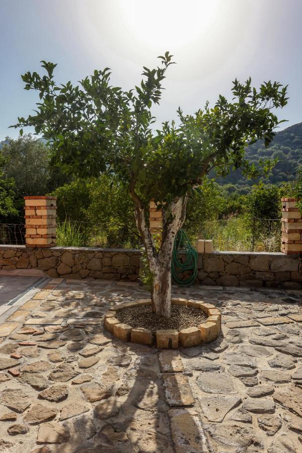 Hotel La Porta Delle Gole Motta Camastra Exteriér fotografie